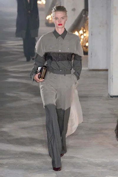 Look 47